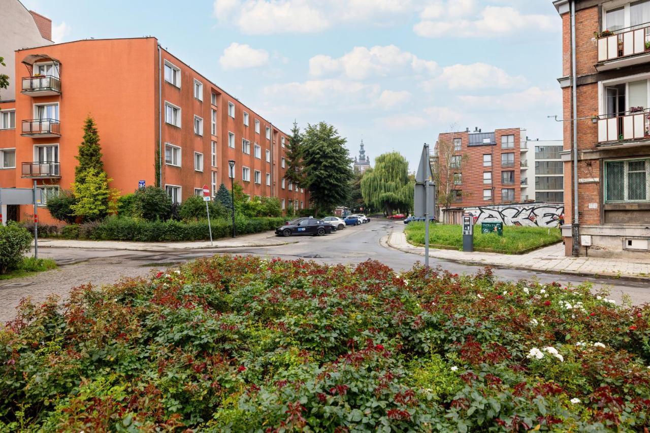Beautiful One Bedroom Apartment Zamkowa By Rent Like Home Гданьск Экстерьер фото