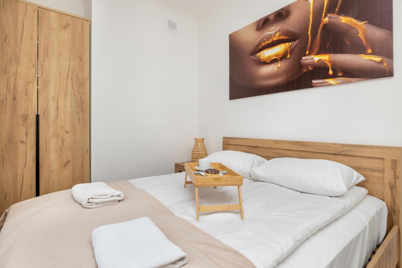 Beautiful One Bedroom Apartment Zamkowa By Rent Like Home Гданьск Экстерьер фото