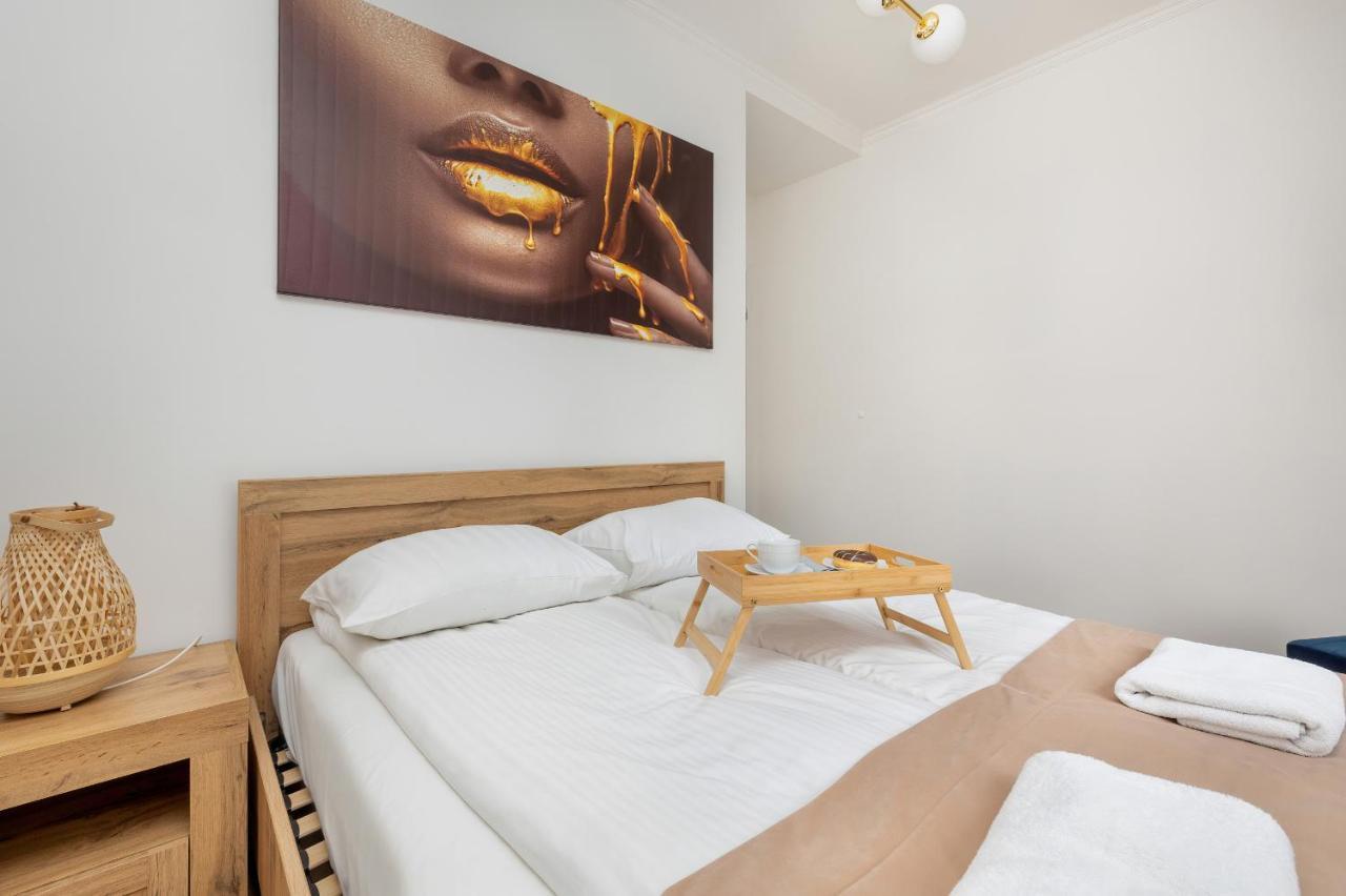 Beautiful One Bedroom Apartment Zamkowa By Rent Like Home Гданьск Экстерьер фото