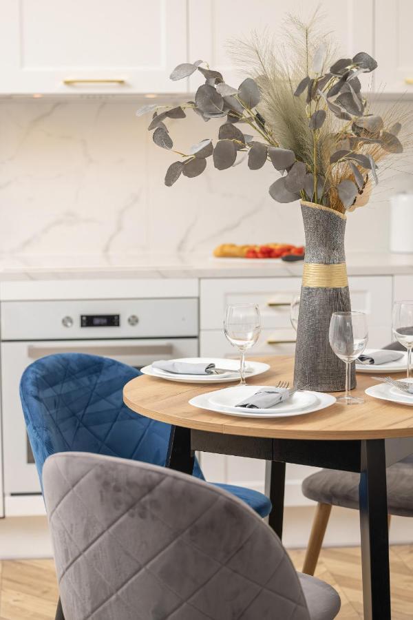Beautiful One Bedroom Apartment Zamkowa By Rent Like Home Гданьск Экстерьер фото
